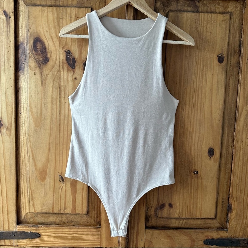 Gaze Cream Sleeveless Bodysuit - Large